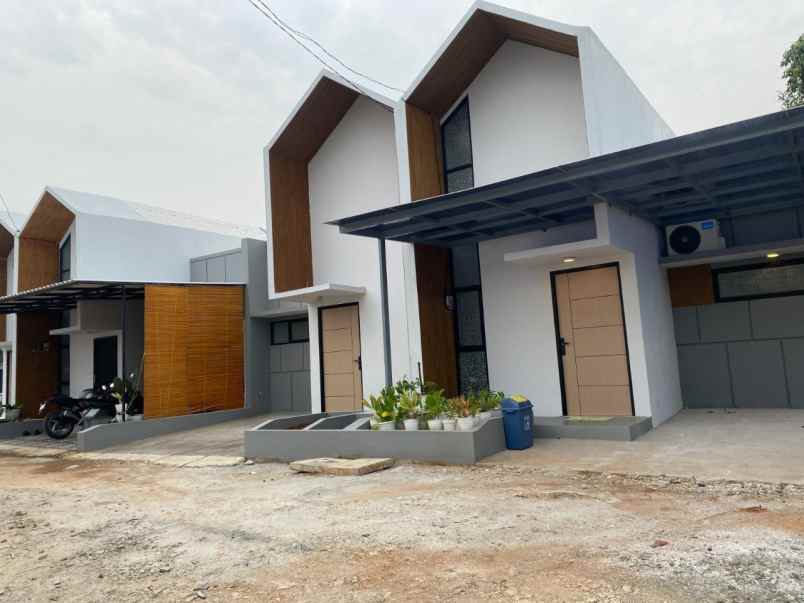 dijual rumah cimuning