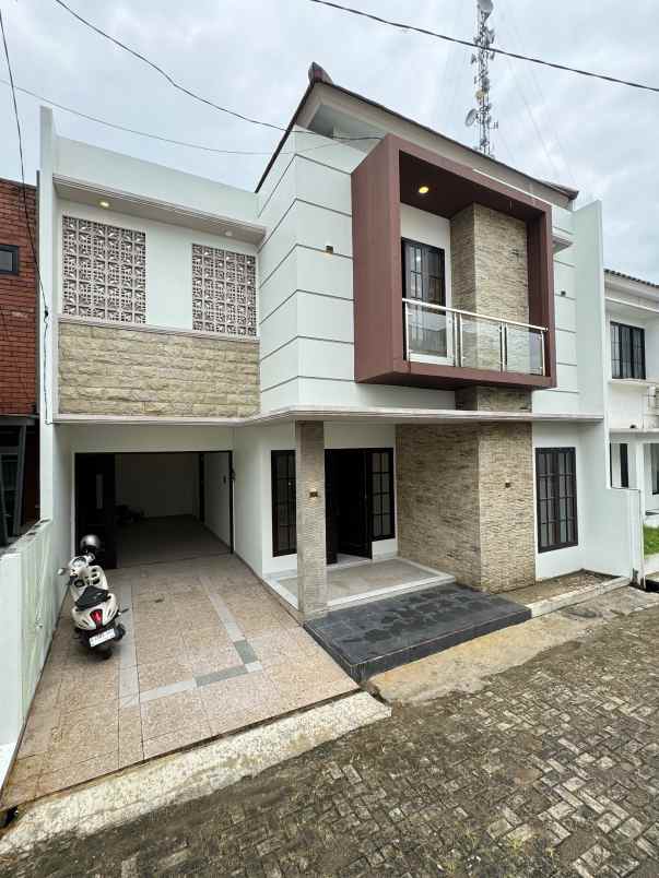 dijual rumah cipedak jagakarsa