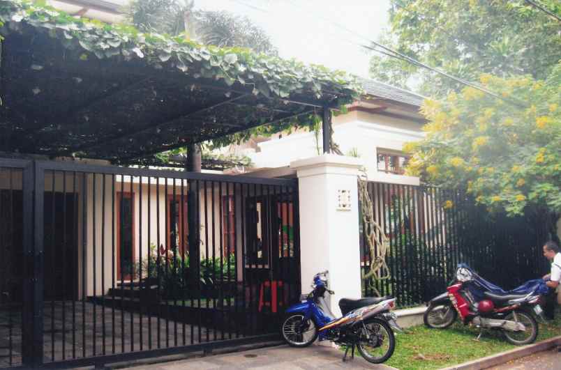 dijual rumah cipete kec cilandak