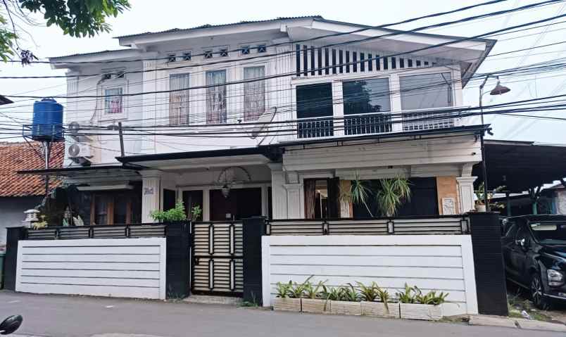dijual rumah ciputat tangerang selatan