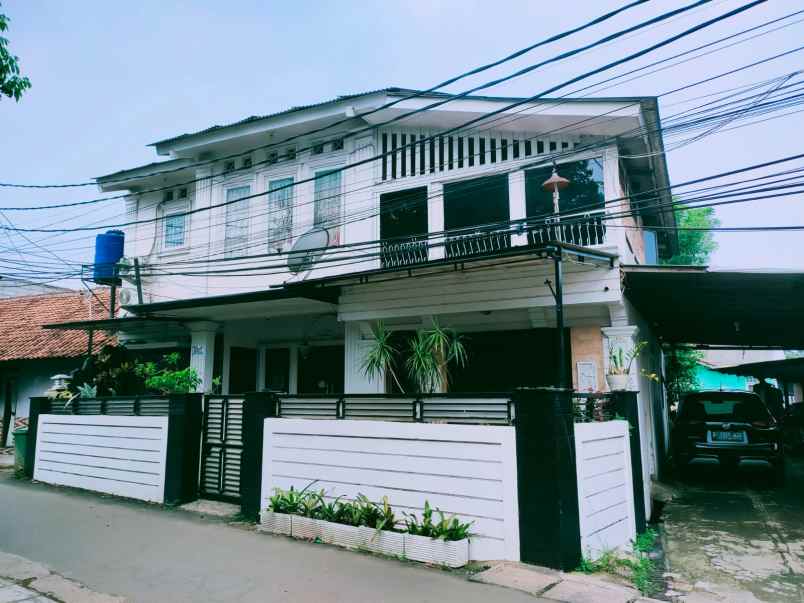 dijual rumah ciputat tangerang selatan
