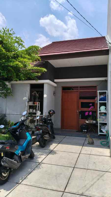 dijual rumah cluster antapani city mas