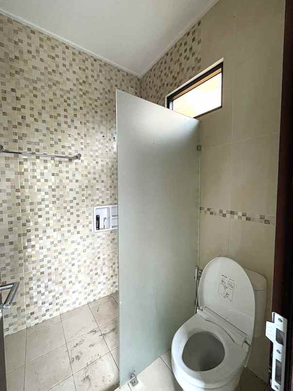 dijual rumah cluster arana alindra kota