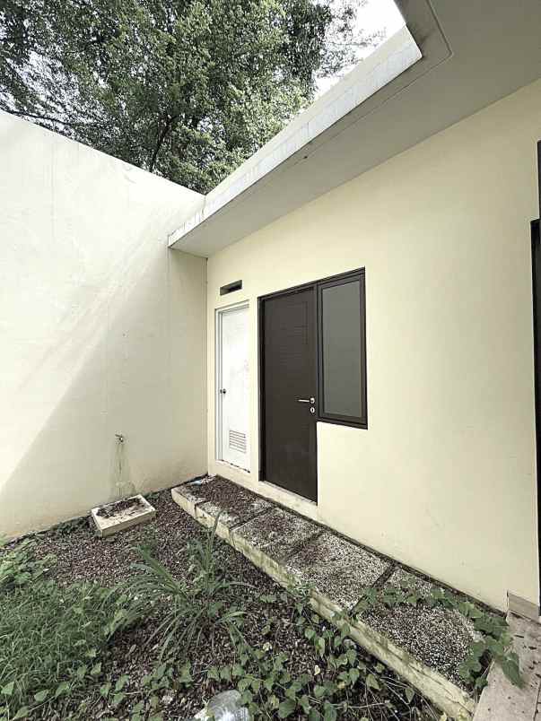 dijual rumah cluster arana alindra kota