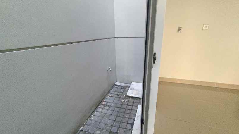 dijual rumah cluster eropa sedayu city