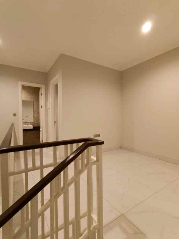 dijual rumah cluster jasmia summarecon