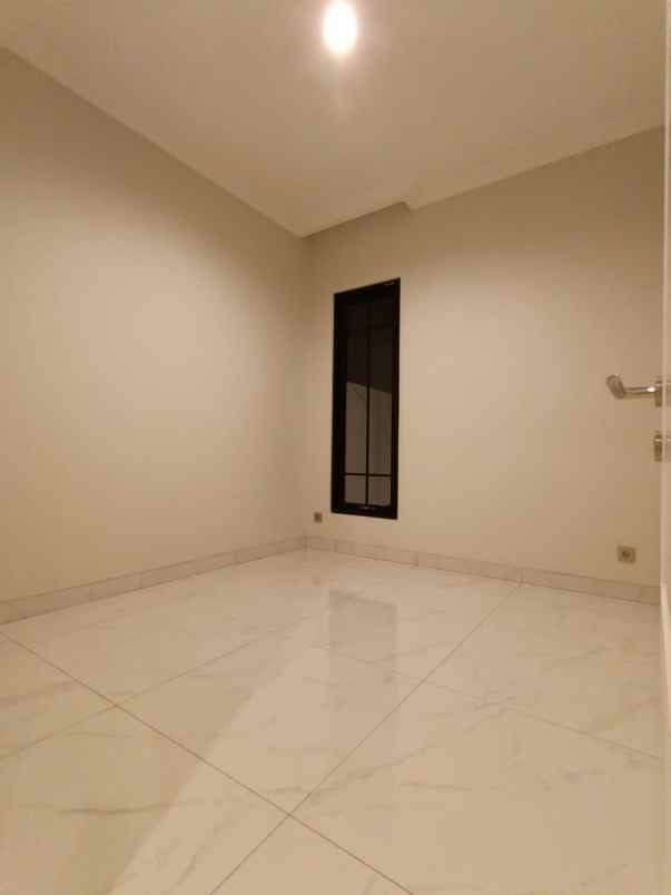 dijual rumah cluster jasmia summarecon
