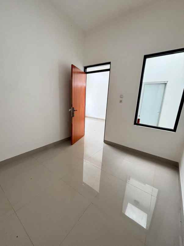 dijual rumah cluster jatihandap