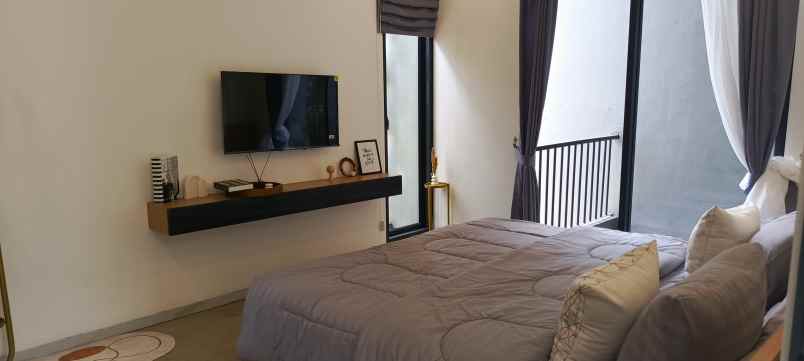 dijual rumah cluster modern minimalis nan luas