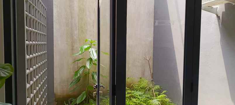 dijual rumah cluster modern minimalis nan luas