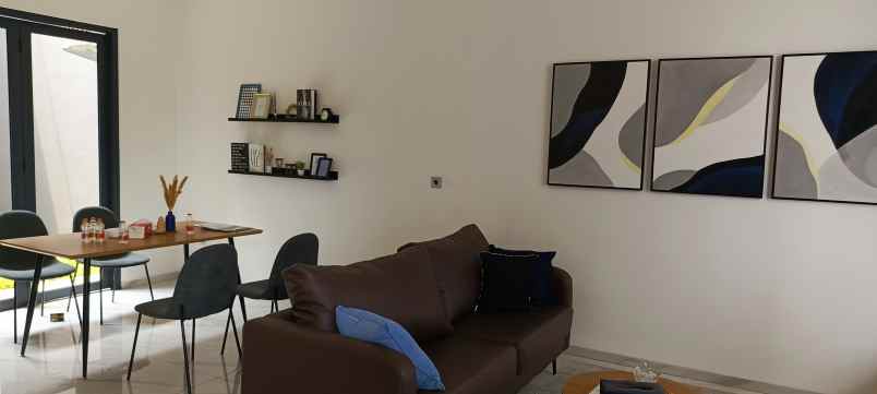 dijual rumah cluster modern minimalis nan luas