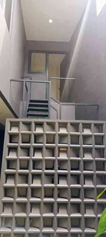 dijual rumah cluster modern minimalis nan luas