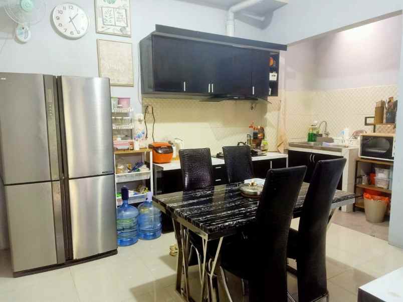 dijual rumah cluster spring fiesta