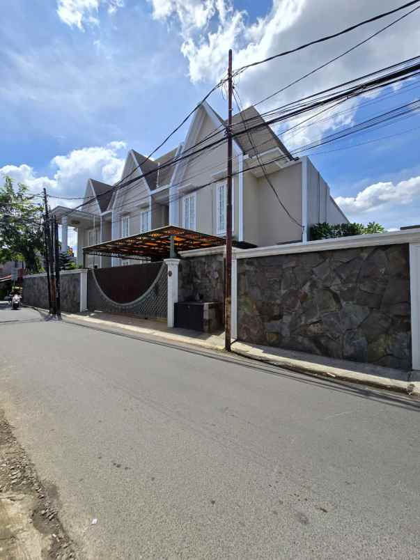 dijual rumah condet jakarta timur