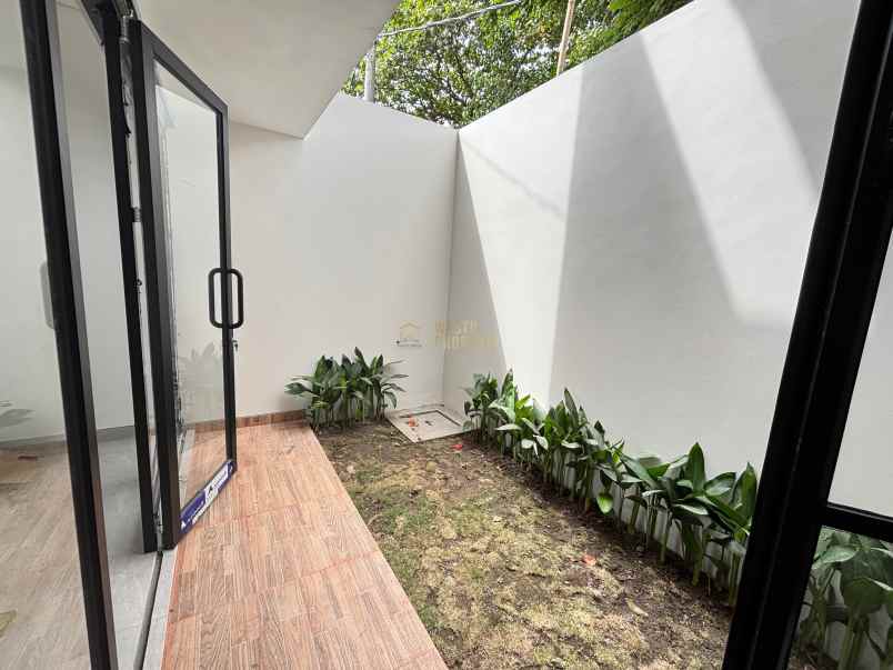 dijual rumah condongcatur depok sleman