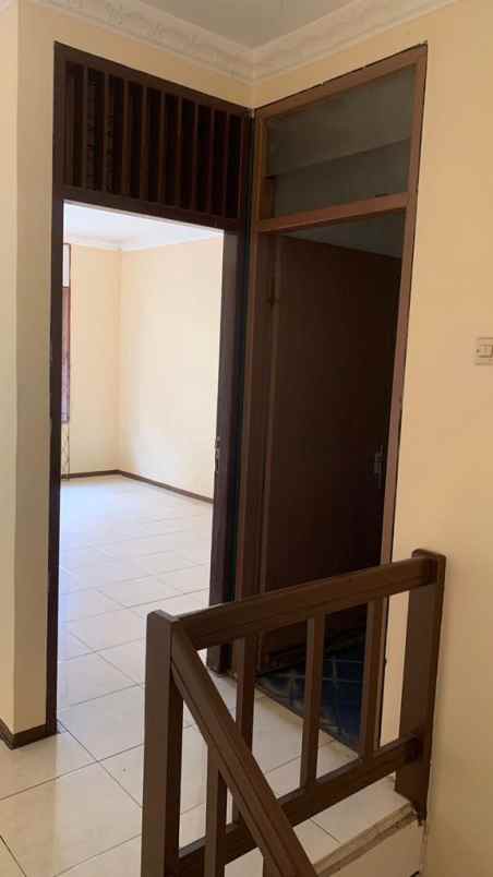 dijual rumah dalam komplek bintaro sektor 2 siap huni