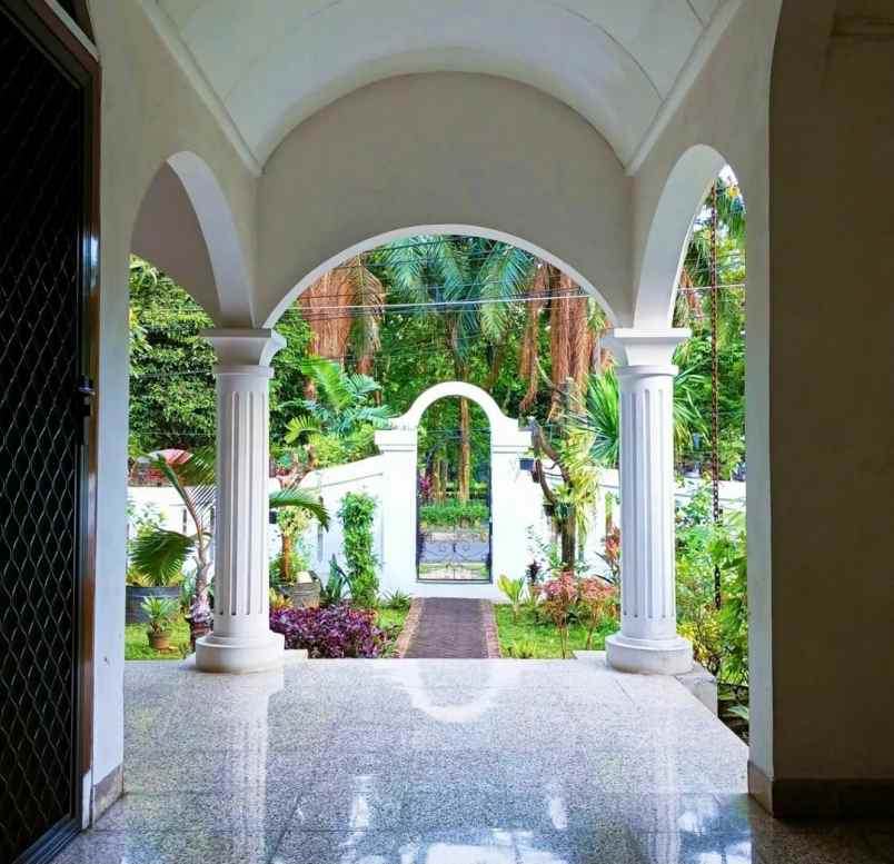 dijual rumah delman utama kebayoran