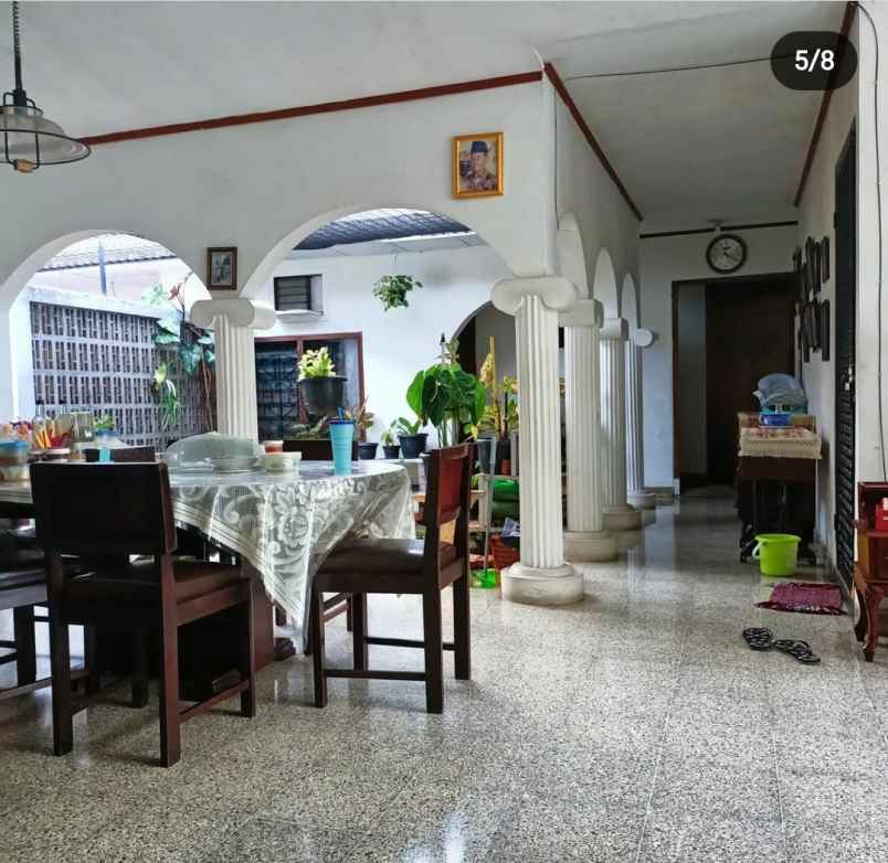 dijual rumah delman utama kebayoran