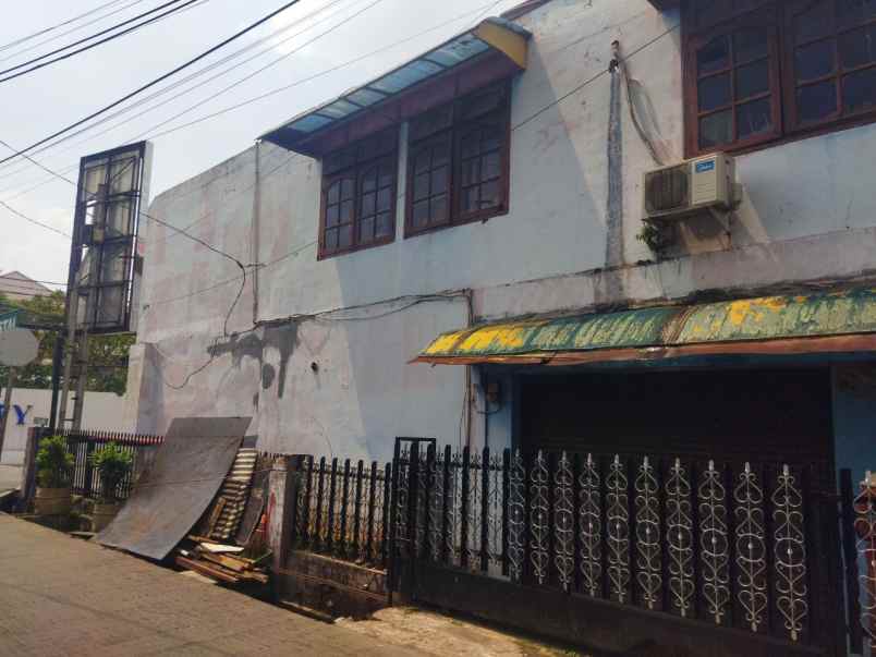 dijual rumah dermaga raya