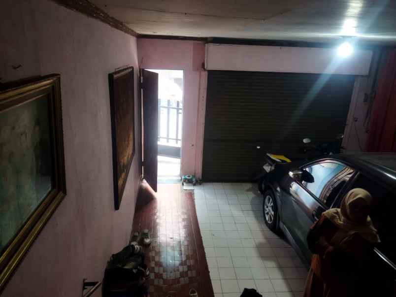 dijual rumah dermaga raya