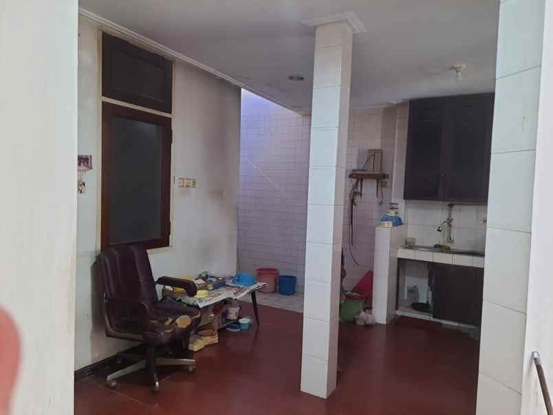 dijual rumah dharmahusada indah barat