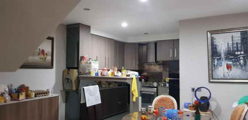 dijual rumah di duri kepa kebun jeruk jakarta barat