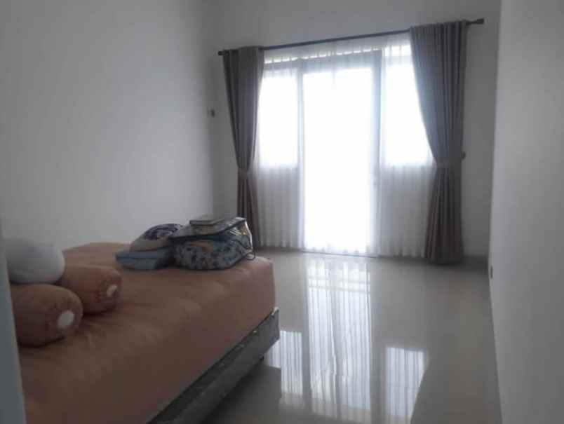 dijual rumah di komplek padasuka park kota bandung