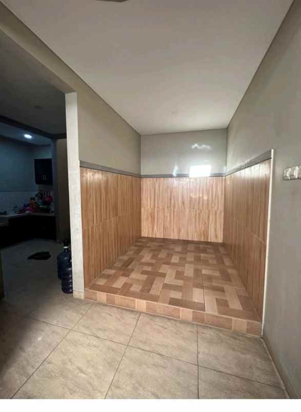 dijual rumah di medoho permai raya semarang