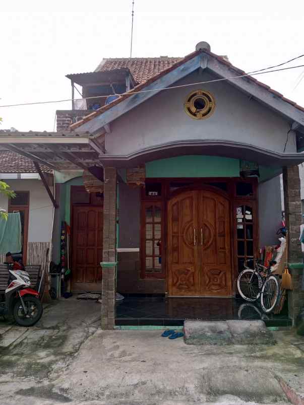 dijual rumah di menoreh sampangan semarang