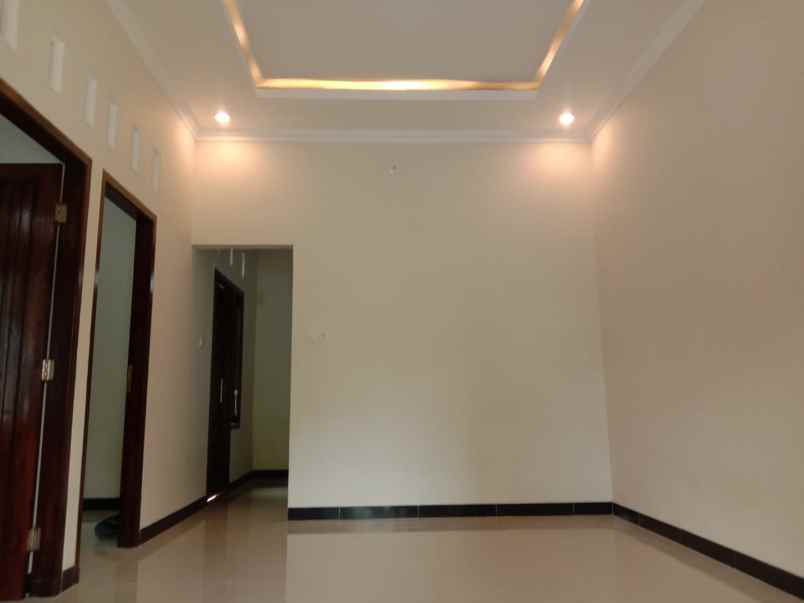 dijual rumah di mijen semarang