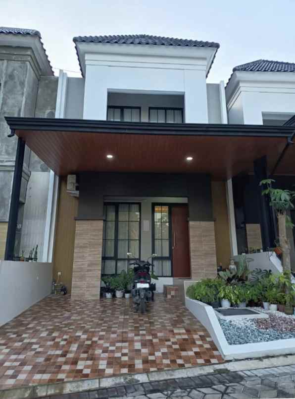 dijual rumah di padangsari banyumanik semarang