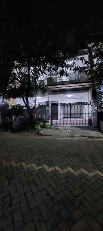 dijual rumah dijual rumah di jl barata