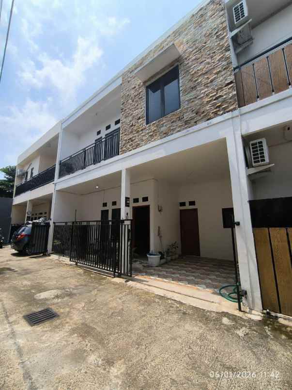 dijual rumah duren sawit jaktim