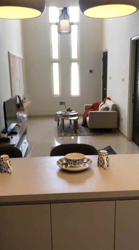 dijual rumah emerald village ganting