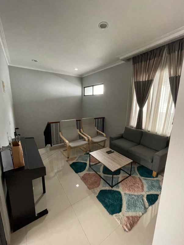 dijual rumah full furnish di kota wisata cibubur