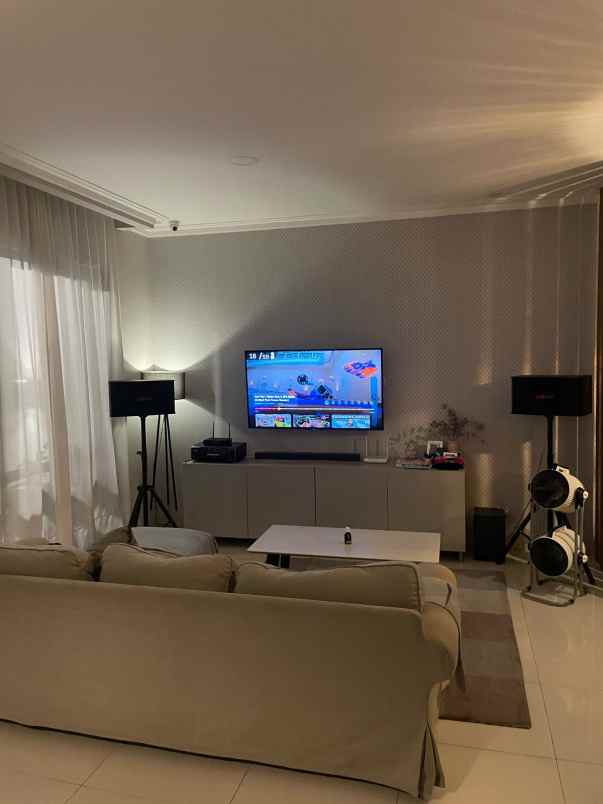 dijual rumah full furnish di kota wisata cibubur