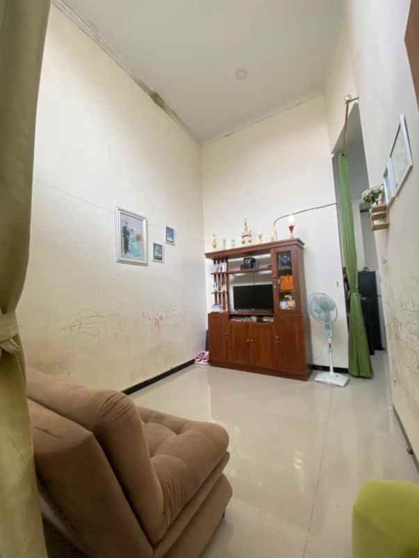 dijual rumah gadang