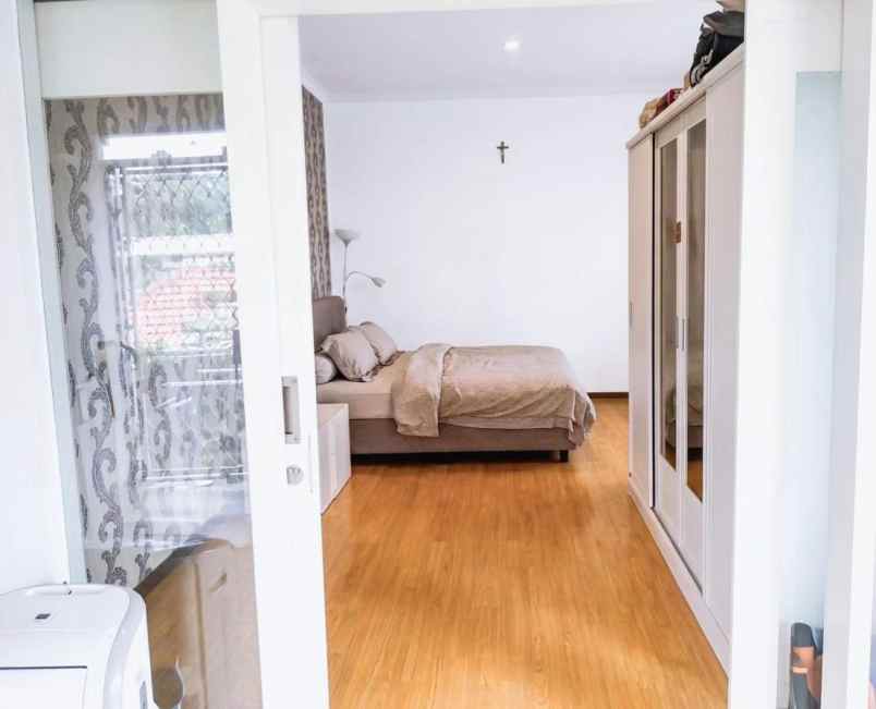 dijual rumah gakaxy