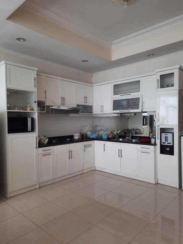 dijual rumah gayungsari