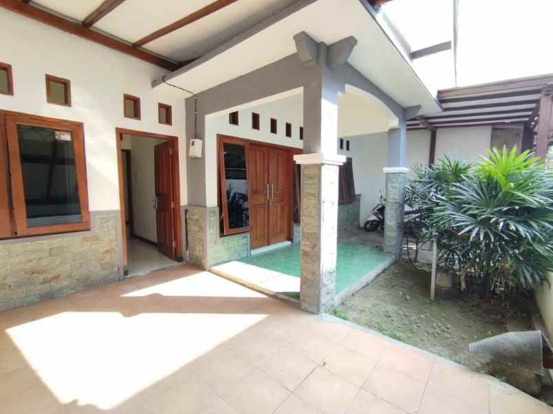 dijual rumah gentan baki sukoharjo
