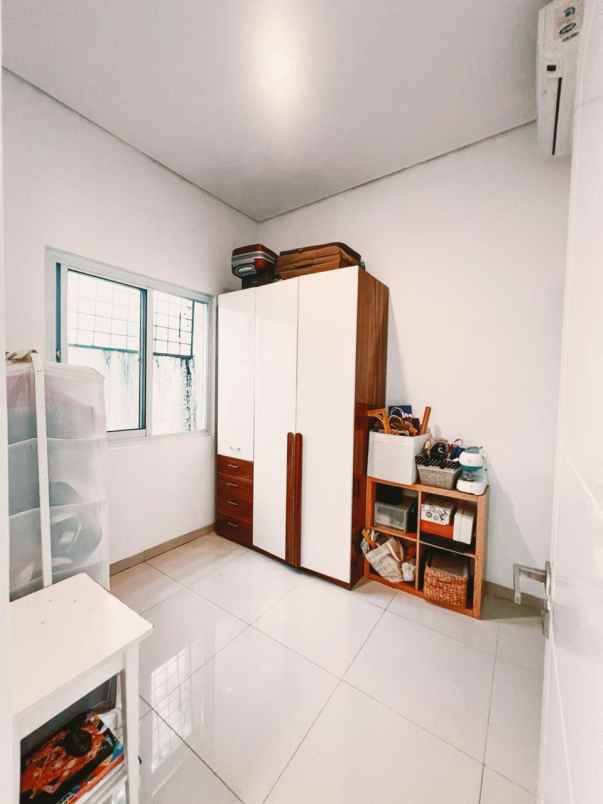 dijual rumah graha bintaro