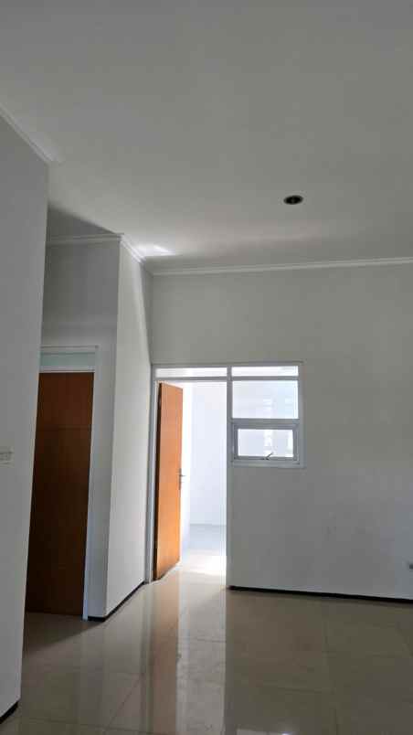dijual rumah grand d pillar residence