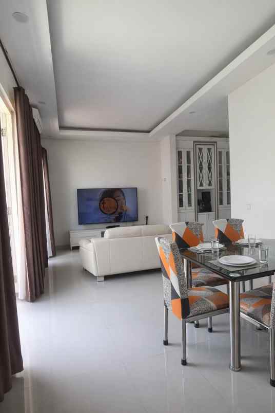 dijual rumah greenhill citraland utara