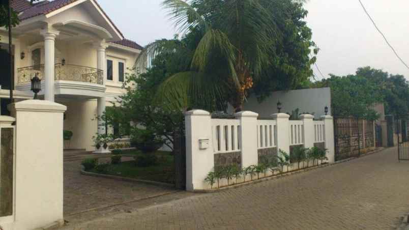 dijual rumah griya torina bintaro