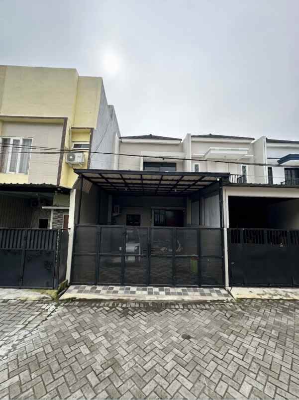 dijual rumah gunung anyar