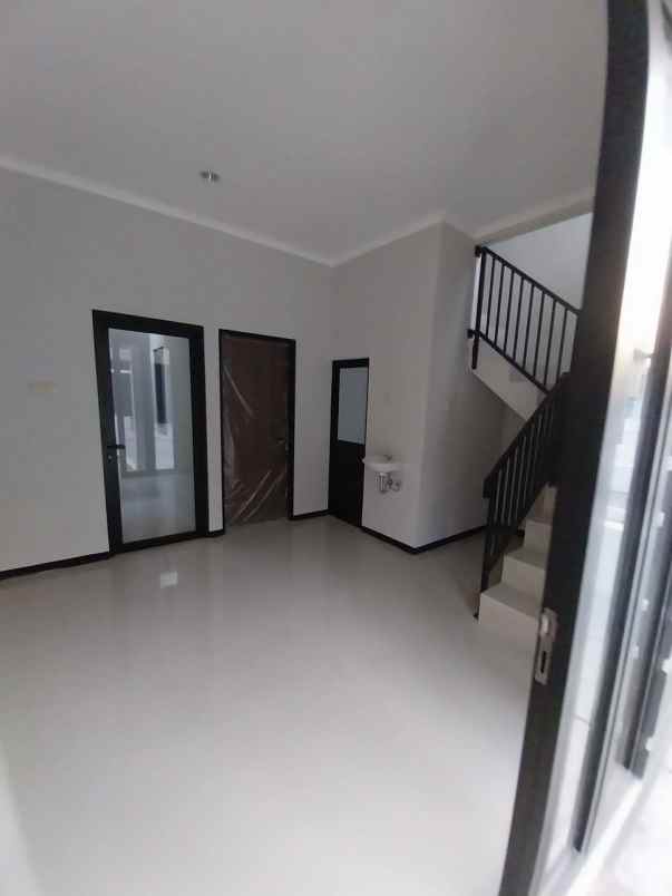 dijual rumah gunungsari