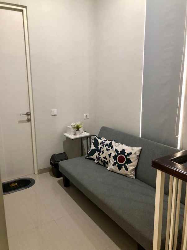 dijual rumah heavenland park cluster