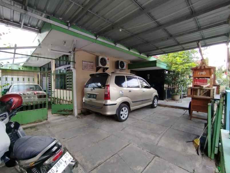 dijual rumah jajar laweyan surakarta