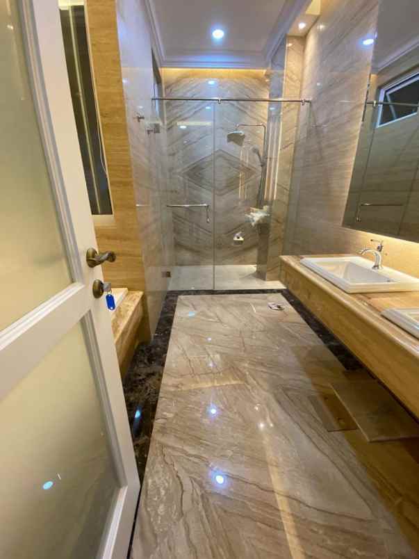 dijual rumah jaka mulya