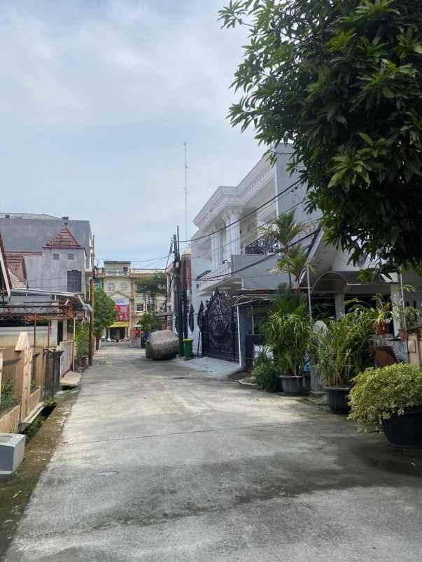 dijual rumah jaka setia